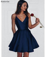 Charger l'image dans la galerie, Simple Cheap Graduation Dresses 2020 V Neck Backless Mini Prom Party Dresses Vestido Festa Curto Customized Homecoming Dresses
