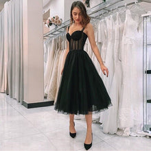 Charger l'image dans la galerie, Black Tea-Length Short Cocktail Dresses 2020 Sweetheart Neck Formal Party Prom Gowns Women Graduation Homecoming Robe Sukienki
